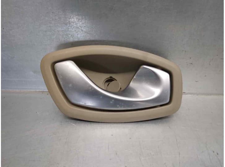 Recambio de maneta interior trasera derecha para renault grand scénic iii (jz0/1_) 1.4 16v (jz0f) referencia OEM IAM 826720001R
