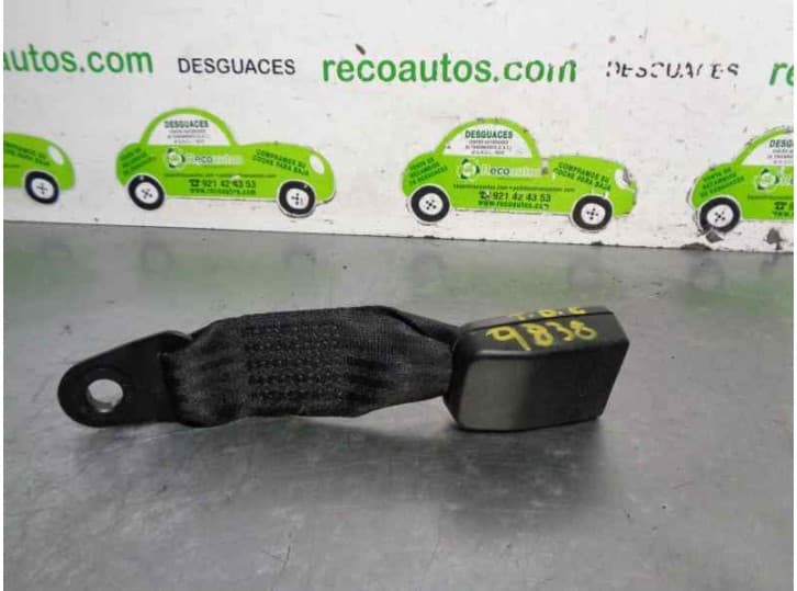 Recambio de enganche cinturon trasero derecho para ford focus c-max (dm2) 2.0 tdci referencia OEM IAM 3M51R60044BD