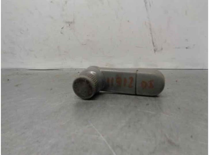 Recambio de maneta elevalunas delantera izquierda_no_usar para skoda felicia i pick-up (6uf, 6u7) 1.9 d referencia OEM IAM
