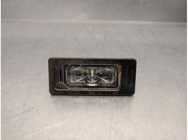 Recambio de piloto matricula para audi a3 sportback (8ya, 8yf) 35 tfsi mild hybrid referencia OEM IAM 5NA943021 5NA943021