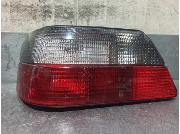 Recambio de piloto trasero izquierdo para peugeot 605 (6b) 2.1 turbo diesel referencia OEM IAM 4 PUERTAS