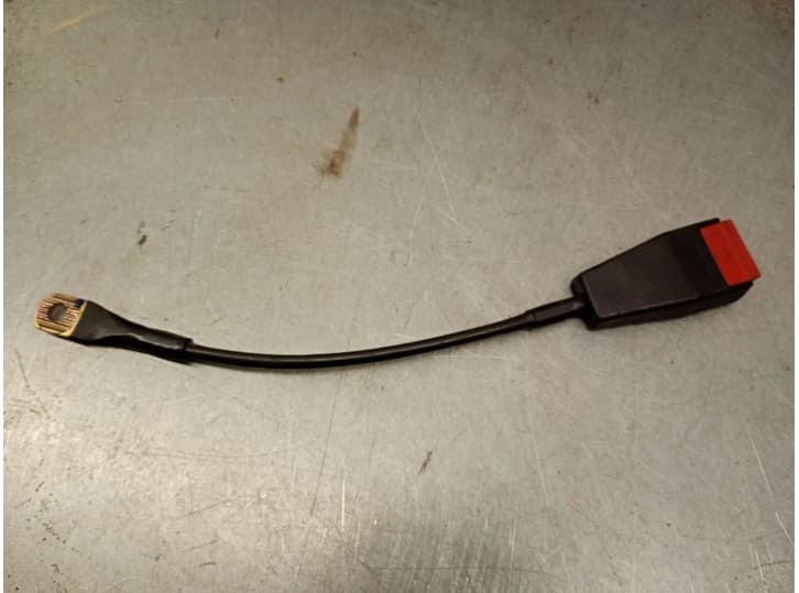 Recambio de enganche cinturon delantero izquierdo para mercedes-benz /8 (w114) 280 (114.060) referencia OEM IAM 1148600069