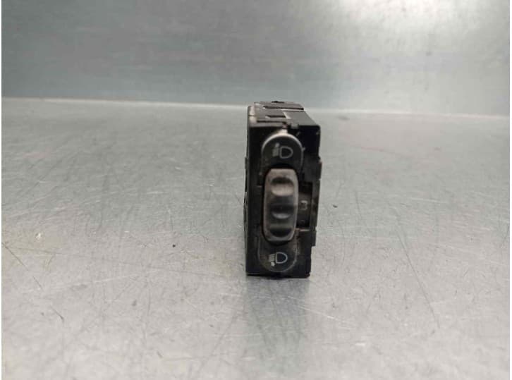 Recambio de mando luces salpicadero para renault trafic ii furgoneta (fl) 2.0 dci 115 (fl01, fl0u) referencia OEM IAM 7700841235
