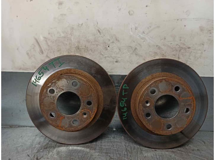 Recambio de disco freno trasero para honda civic vi coupé (ej, em1) 1.6 i vtec (em1) referencia OEM IAM