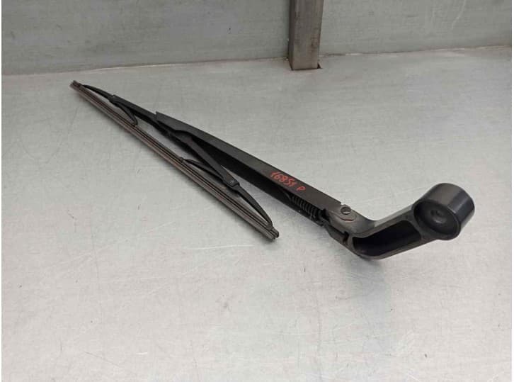 Recambio de brazo limpia trasero para land rover discovery iii (l319) 2.7 td 4x4 referencia OEM IAM DKB500101PMD