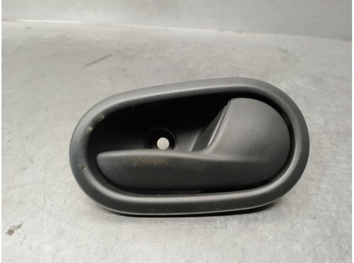Recambio de maneta interior delantera derecha para dacia logan ii 1.2 referencia OEM IAM 826721919R 4 PUERTAS