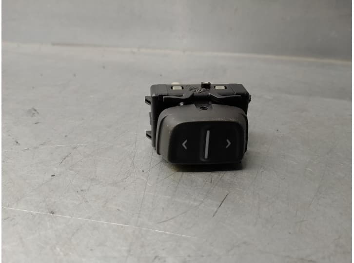Recambio de mando elevalunas delantero izquierdo para dacia logan ii 1.2 referencia OEM IAM 254214937R