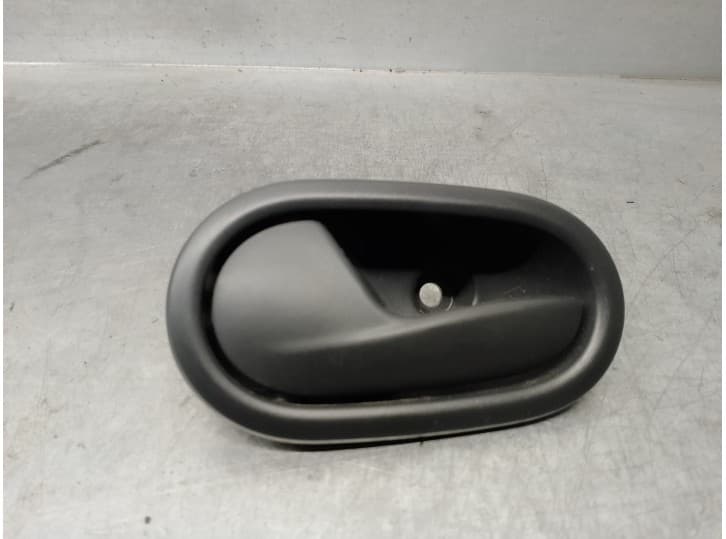 Recambio de maneta interior delantera izquierda para dacia logan ii 1.2 referencia OEM IAM 806717698R 4 PUERTAS