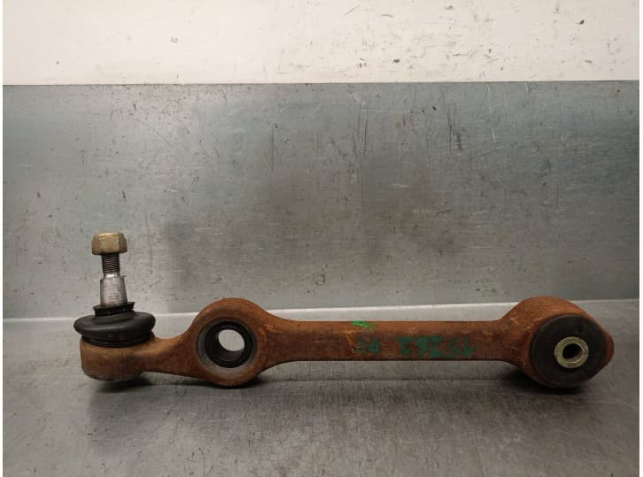 Recambio de brazo suspension inferior delantero derecho para seat seat 131 supermiraflori seat 131 referencia OEM IAM SEAT 131