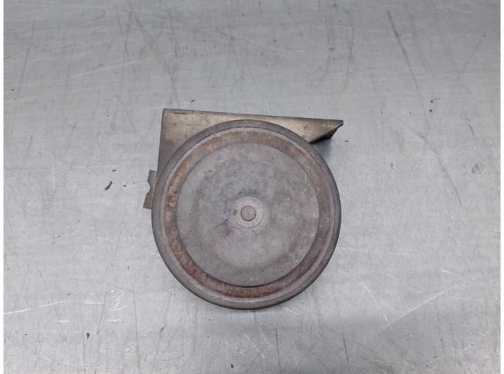 Recambio de claxon para land rover santana 109 santana 2.3 referencia OEM IAM A28657625 HELLA