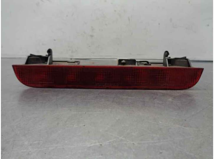 Recambio de luz central de freno para nissan x-trail i (t30) 2.2 dci referencia OEM IAM 265908H700