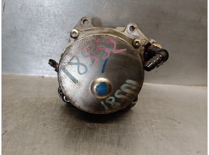 Recambio de depresor freno / bomba vacio para fiat croma (194_) 1.9 d multijet (194axc1b, 194axc12) referencia OEM IAM 55205446