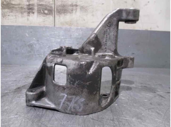 Recambio de soporte bomba inyeccion para seat inca (6k9) 1.9 d referencia OEM IAM 028145523E