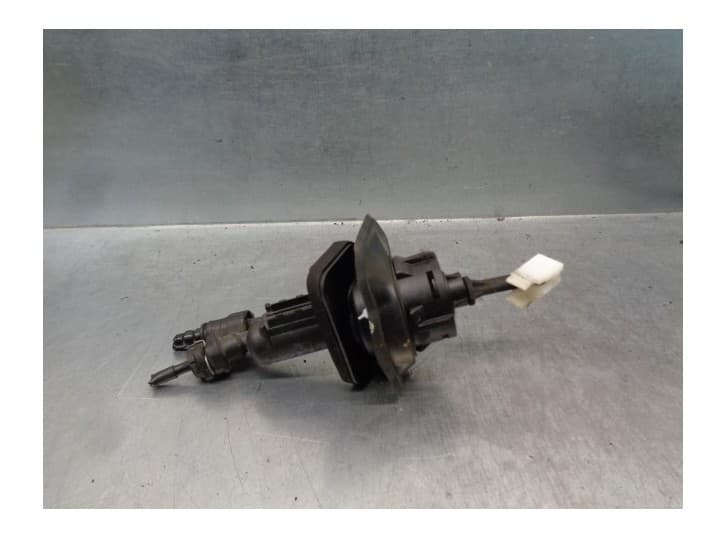 Recambio de bomba embrague para mazda 3 sedán (bl) 2.2 mzr cd (bl10) referencia OEM IAM 3M517A543AF