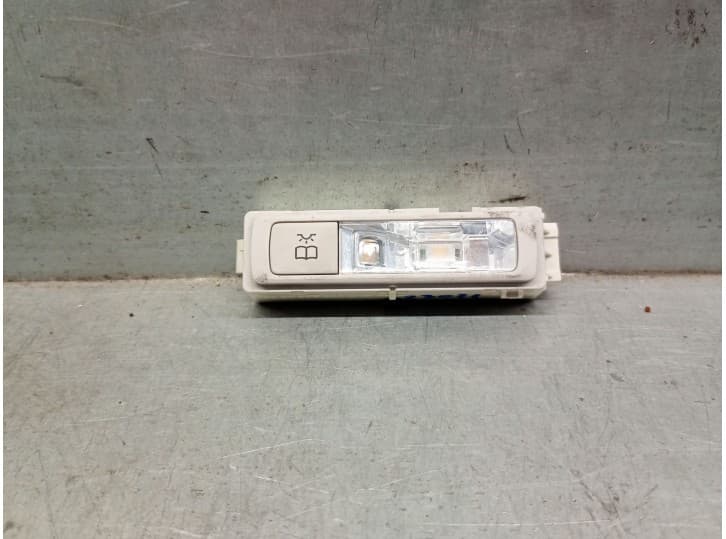 Recambio de luz interior para mercedes-benz clase v (w447) v 220 cdi / d (447.811, 447.813, 447.815) referencia OEM IAM A0009060
