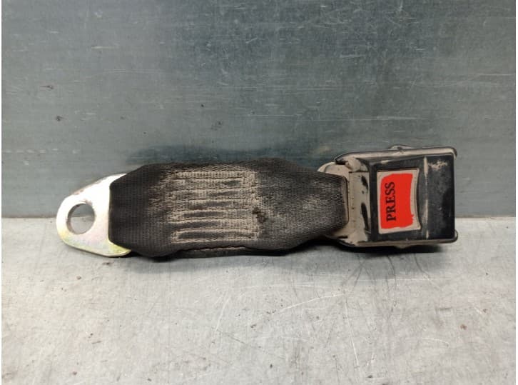 Recambio de enganche cinturon para iveco daily iii furgoneta 35 s 11 v,35 c 11 v referencia OEM IAM 500329325