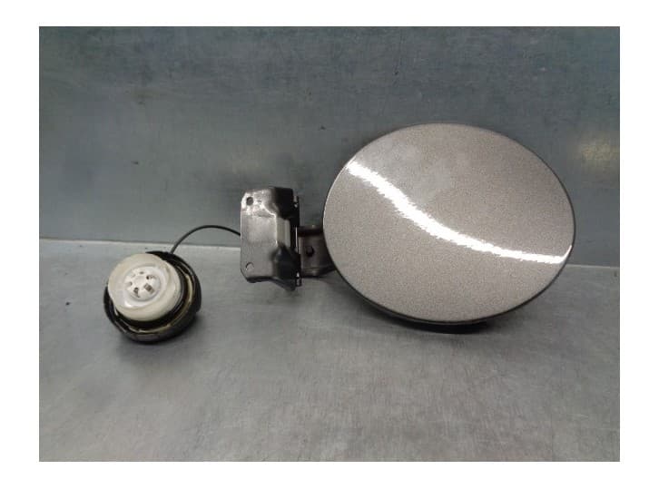 Recambio de tapa exterior combustible para mazda 3 sedán (bl) 2.2 mzr cd (bl10) referencia OEM IAM BBMA