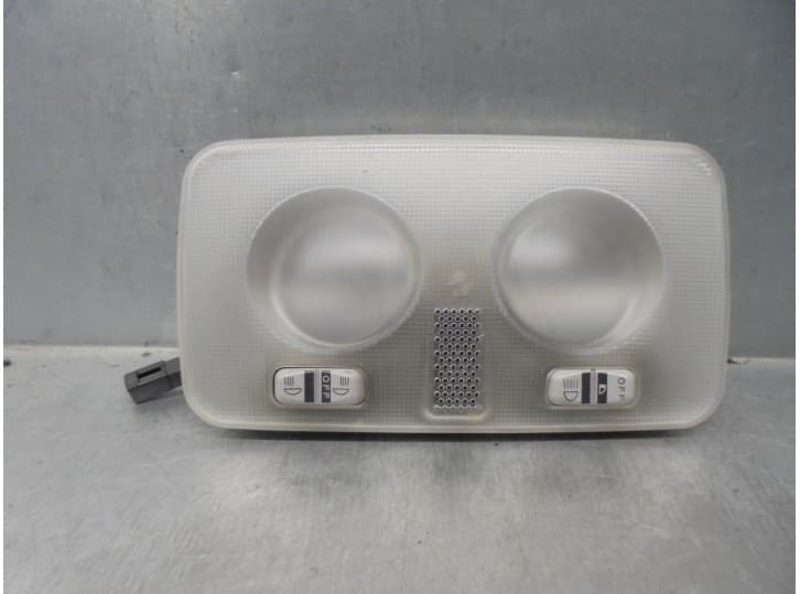 Recambio de luz interior para fiat punto evo (199_) 1.4 (199axb1a) referencia OEM IAM 1520400000 0884200