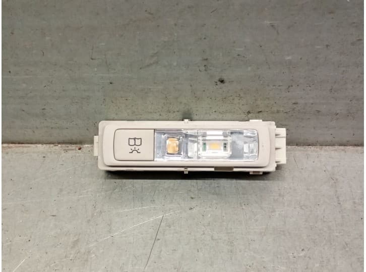 Recambio de luz interior para mercedes-benz clase v (w447) v 220 cdi / d (447.811, 447.813, 447.815) referencia OEM IAM A0009061