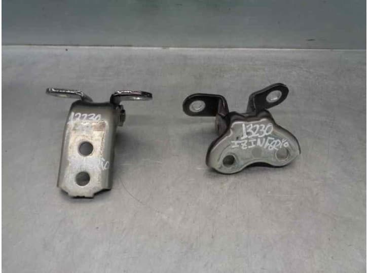 Recambio de bisagra puerta para toyota corolla sedán (_e21_) 1.8 vvti hybrid (zwe211, mzea12) referencia OEM IAM 6871002060 6871