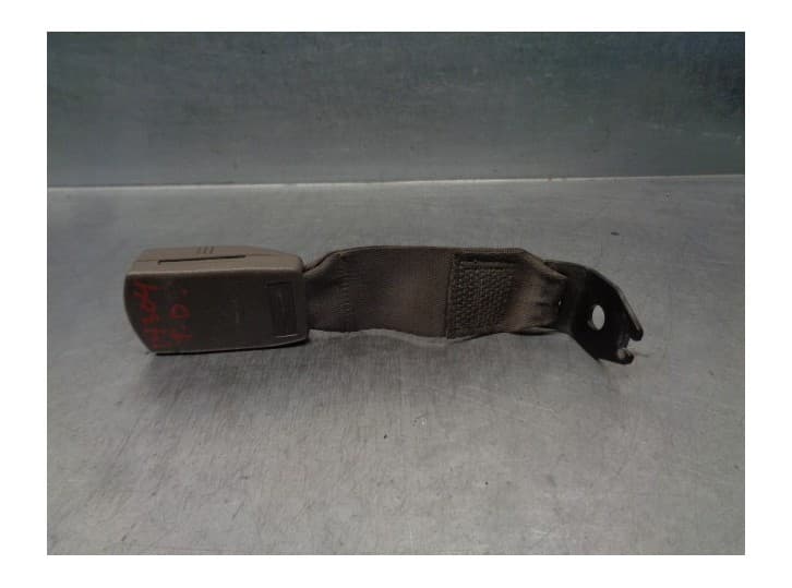 Recambio de enganche cinturon trasero derecho para rover 400 ii (xw) 416 gsi/gse referencia OEM IAM EVL10100