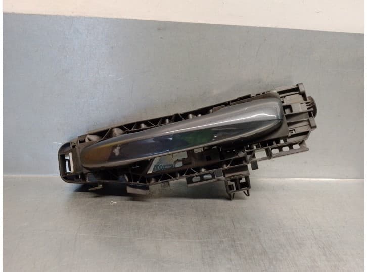 Recambio de maneta exterior trasera izquierda para mercedes-benz clase c (w205) lim. 2.0 cgi cat referencia OEM IAM A0997601700