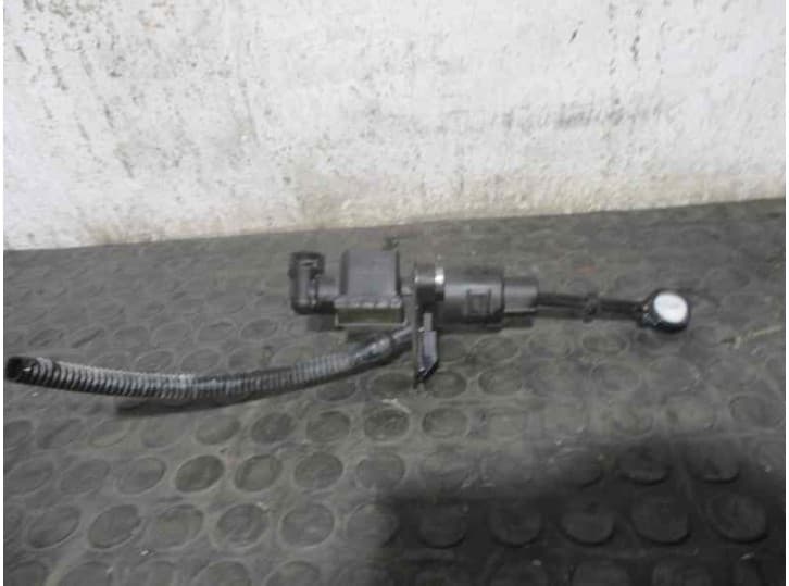 Recambio de bombin embrague para audi a1 sportback (8xf) 1.6 tdi referencia OEM IAM 6R0721388D
