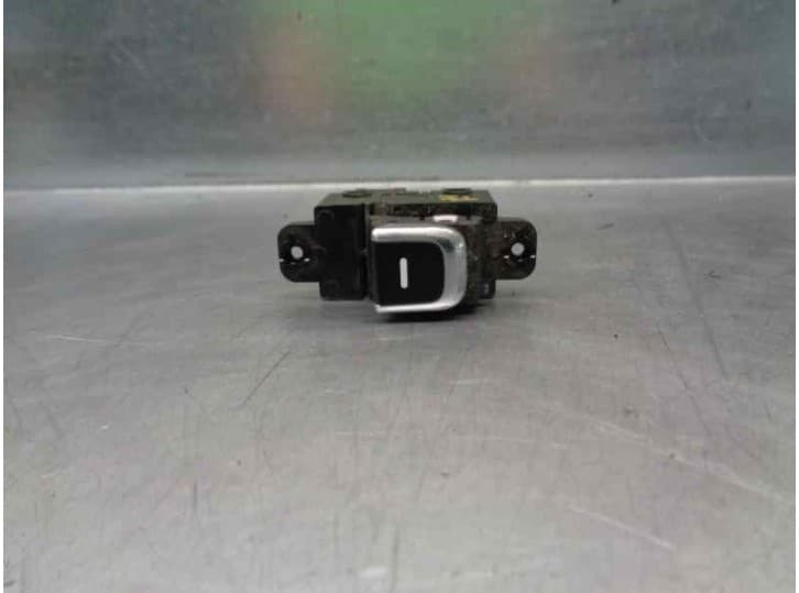 Recambio de mando elevalunas trasero izquierdo para kia carens iv 1.7 crdi referencia OEM IAM 93580A4000CA