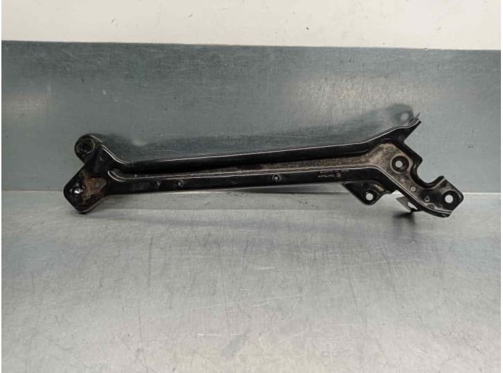 Recambio de molduras delanteras para skoda superb iii station wagon (3v5) 2.0 tdi referencia OEM IAM 3V08C5929