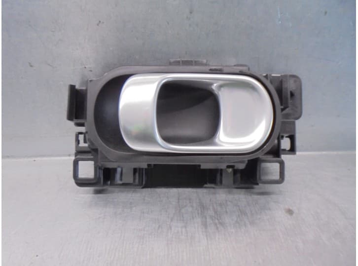 Recambio de maneta interior trasera derecha para citroën c3 iii (sx) 1.2 vti 82 referencia OEM IAM 98012885VV 5 PUERTAS
