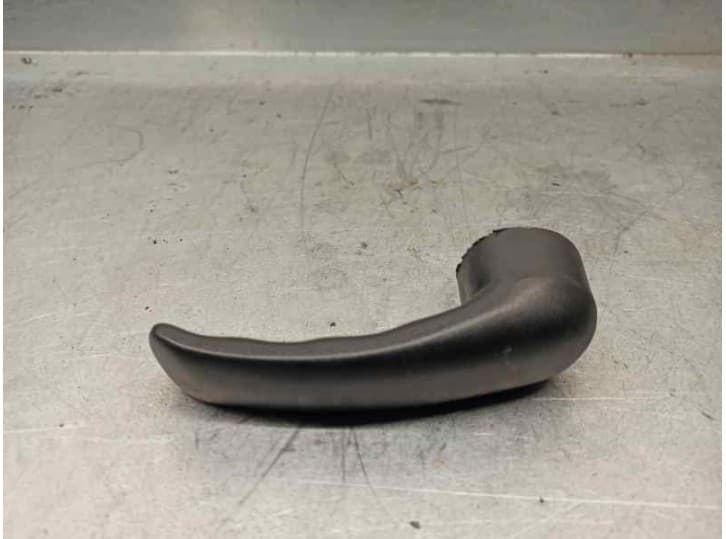 Recambio de maneta interior trasera derecha para opel sintra (apv) 2.2 dti referencia OEM IAM