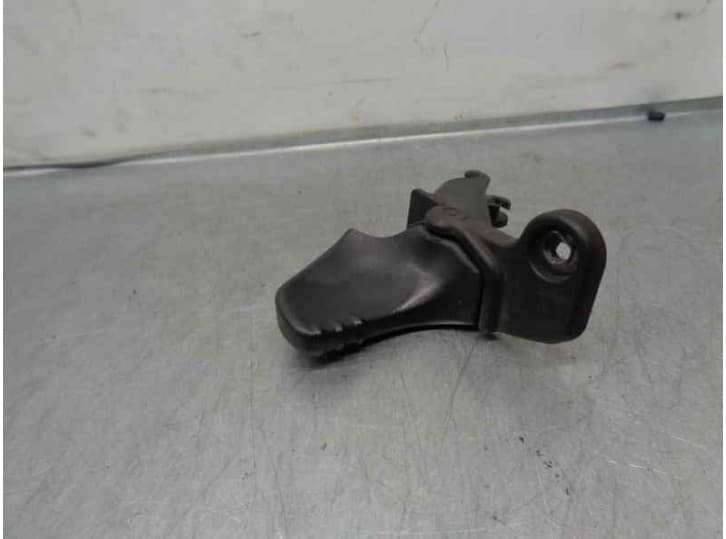 Recambio de maneta exterior delantera izquierda para renault twingo ii (cn0_) 1.5 dci (cn0e) referencia OEM IAM 8200385181