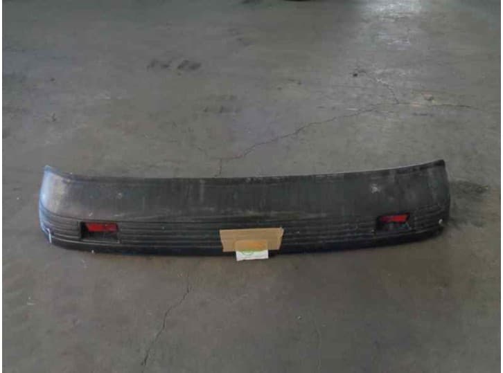 Recambio de paragolpes trasero para renault r-5 gtl 688-13 4 cilindros referencia OEM IAM 688710