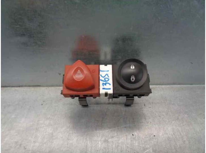 Recambio de warning para renault megane ii coupé-cabriolet (em0/1_) 1.6 16v referencia OEM IAM 8200095493 8200407415