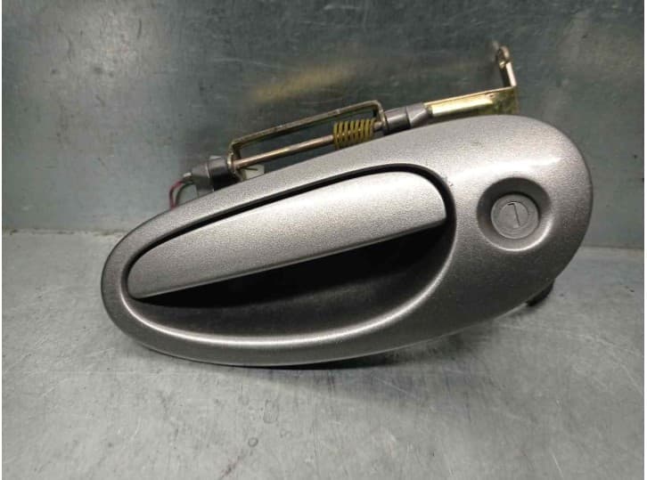Recambio de maneta exterior delantera izquierda para chrysler 300m (lr) 2.7 v6 24v referencia OEM IAM 24737E 4 PUERTAS
