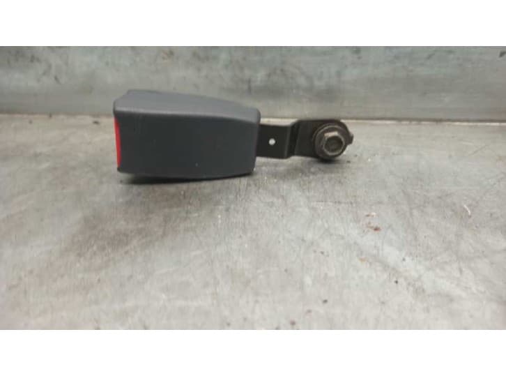 Recambio de enganche cinturon delantero derecho para honda hr-v (gh_) 1.6 16v 4wd (gh2, gh4) referencia OEM IAM NSB1087