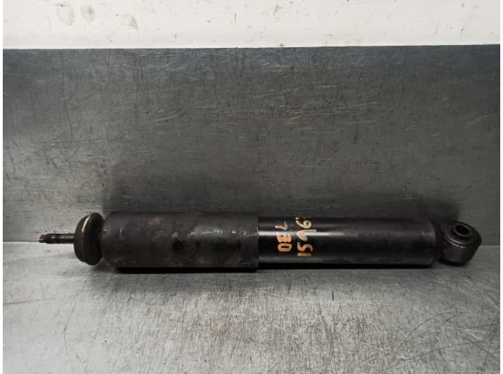 Recambio de amortiguador delantero izquierdo para nissan cabstar (f24m, f24w) 35.13 dci, 45.13 dci 2.5 (f24m) referencia OEM IAM