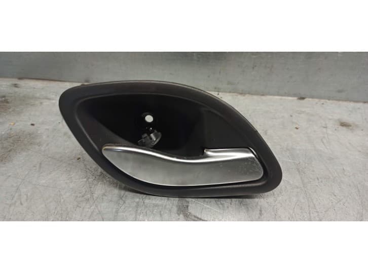 Recambio de maneta interior delantera derecha para renault laguna ii (bg0/1_) 1.9 dci (bg08, bg0g) referencia OEM IAM 8200000724