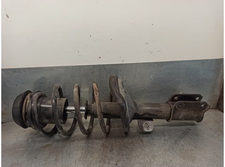 Recambio de amortiguador delantero derecho para chevrolet nubira wagon 1.8 cat referencia OEM IAM 96561722 339029 KYB