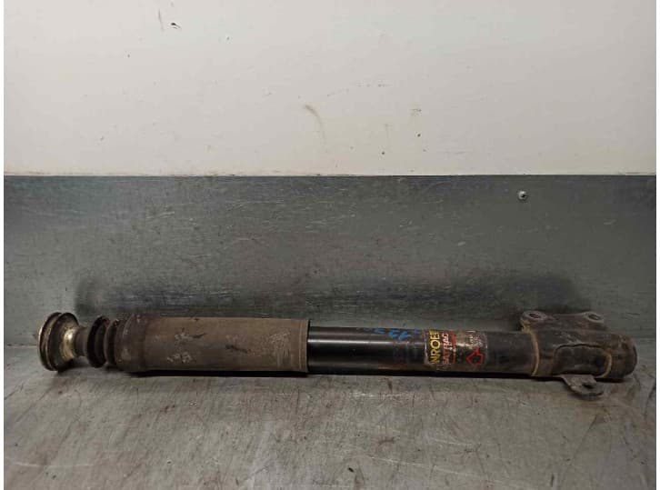 Recambio de amortiguador trasero derecho para ford escort cabrio xr3i referencia OEM IAM 5050866 5050866