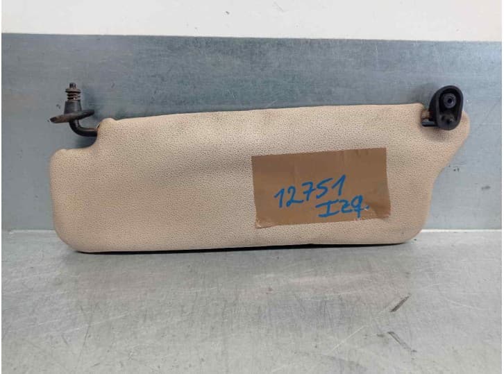 Recambio de parasol izquierdo para ford escort cabrio xr3i referencia OEM IAM 1637179 1637179