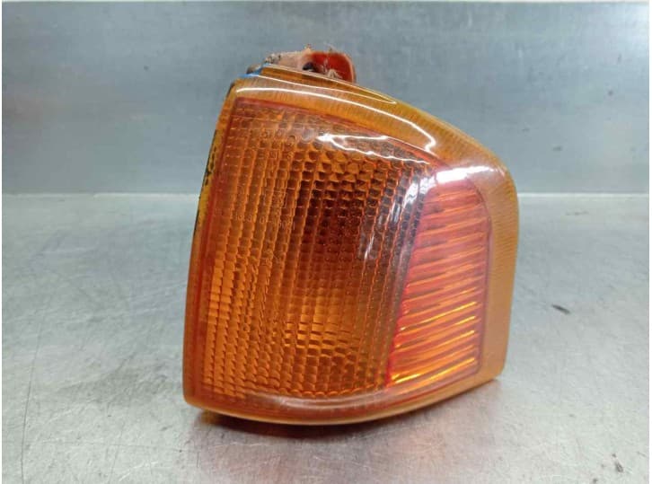 Recambio de piloto delantero izquierdo para ford escort cabrio xr3i referencia OEM IAM 084362