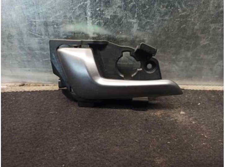 Recambio de maneta interior delantera izquierda para kia rio iii (ub) 1.1 crdi referencia OEM IAM 826101W010