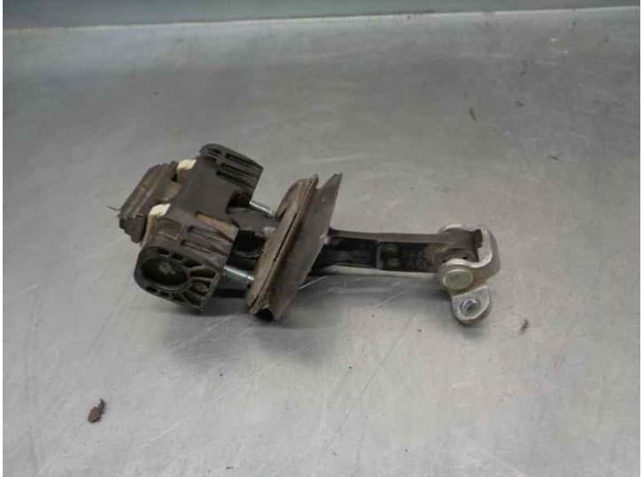 Recambio de retenedor puerta para alfa romeo 159 sportwagon (939_) 1.9 jtdm 16v (939bxc1b, 939bxc12) referencia OEM IAM 60690659