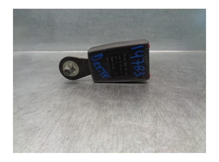 Recambio de enganche cinturon trasero derecho para mercedes-benz vaneo (414) 1.7 cdi (414.700) referencia OEM IAM 4148600069 TR