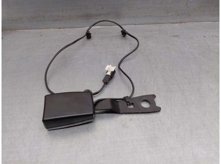 Recambio de enganche cinturon delantero izquierdo para mitsubishi colt vi (z3_a, z2_a) 1.3 (z21a) referencia OEM IAM MN108298XA