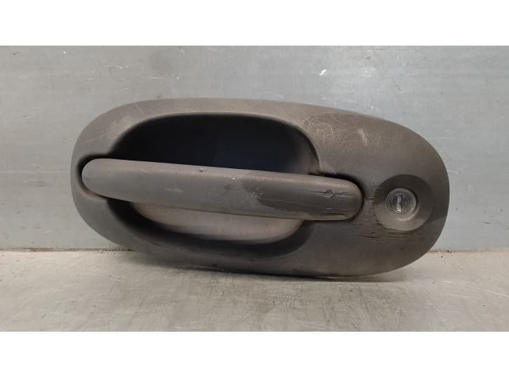 Recambio de maneta exterior delantera izquierda para chrysler grand voyager (gs) 2.4 referencia OEM IAM ASSY4717407FT ASSY471740