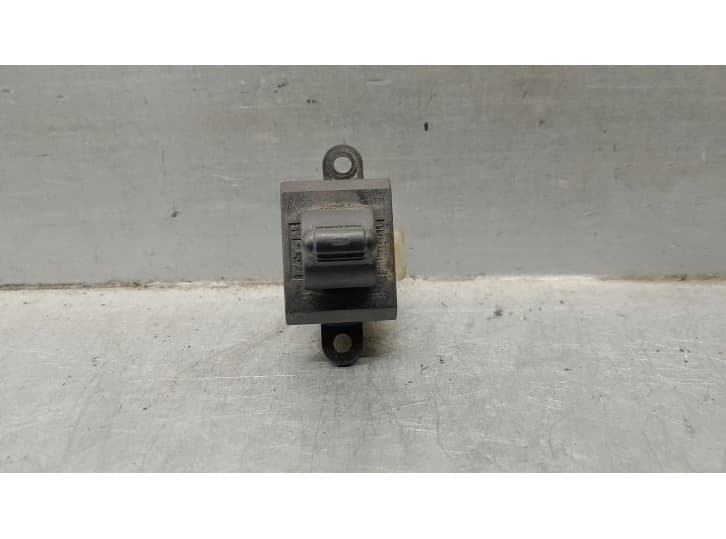 Recambio de mando elevalunas delantero derecho para chrysler grand voyager (gs) 2.4 referencia OEM IAM 4685435