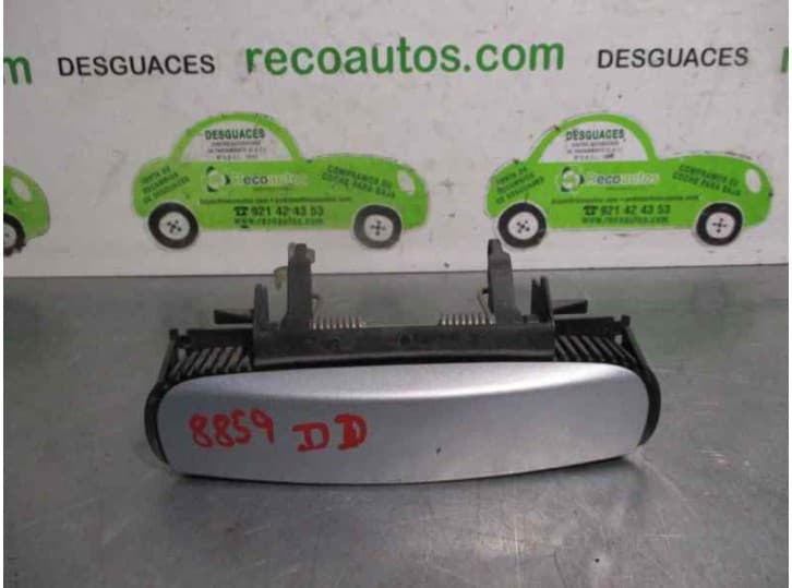 Recambio de maneta exterior delantera derecha para audi a4 b7 avant (8ed) 2.0 tdi 16v referencia OEM IAM 4B0839885