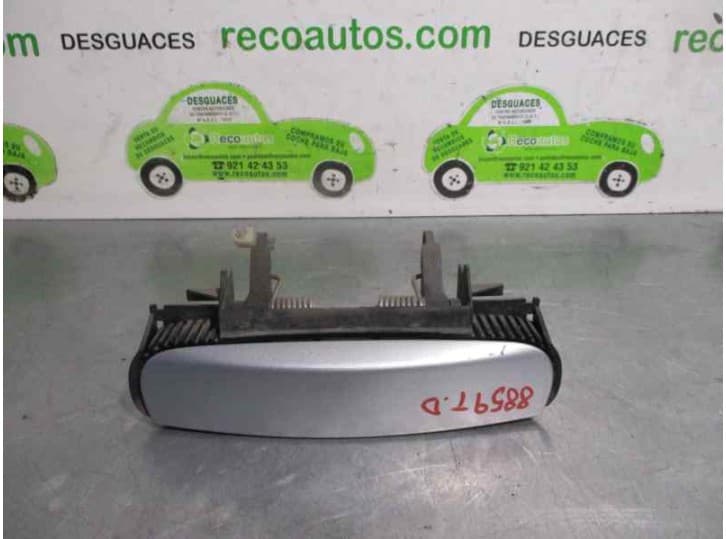 Recambio de maneta exterior trasera derecha para audi a4 b7 avant (8ed) 2.0 tdi 16v referencia OEM IAM 4B0839885